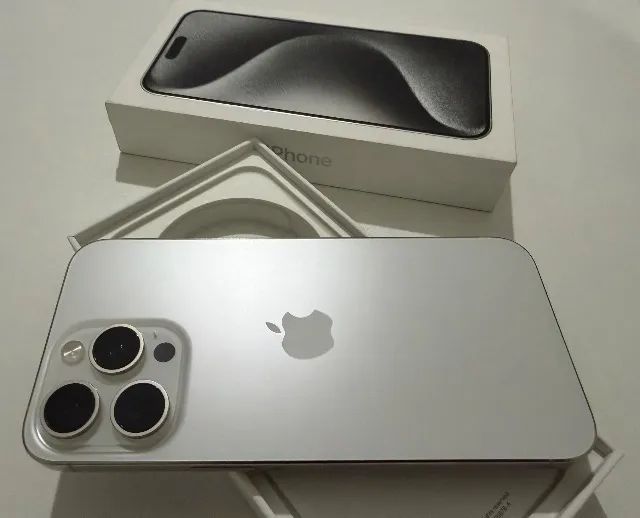 iPhone 15 Pro Max - Foto 2
