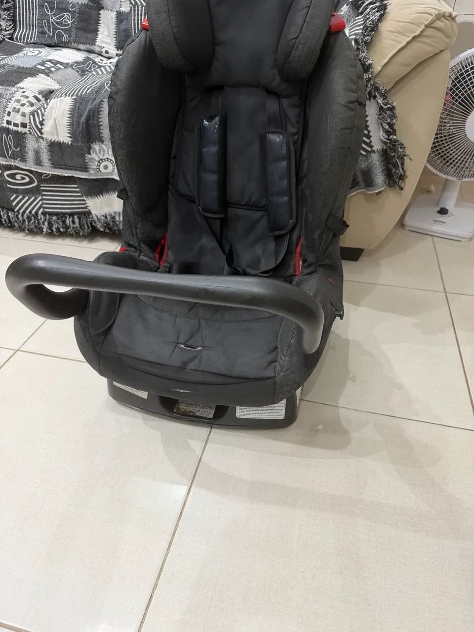 Vendo cadeira automotiva infantil  - Foto 2