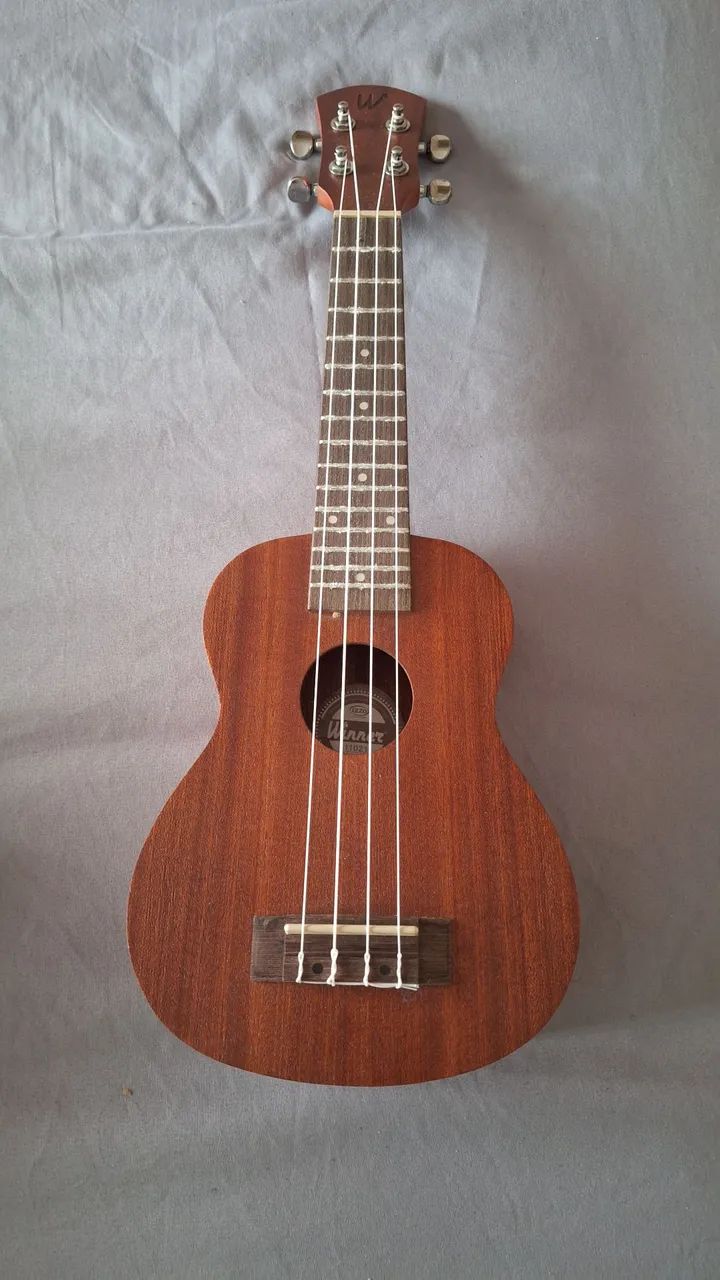 Ukulele Soprano Winner Acústico, modelo 11021