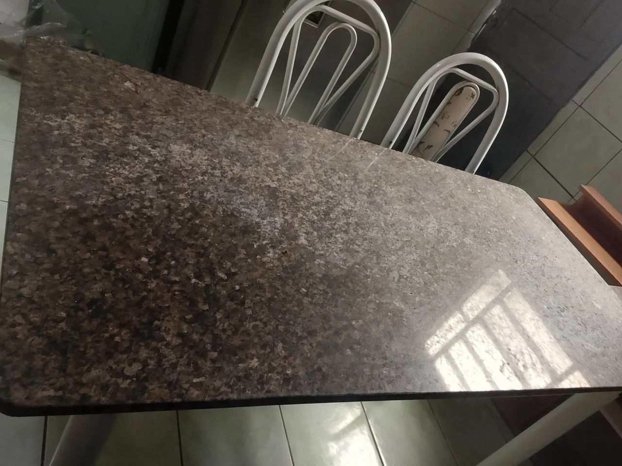 Mesa de mármore de 6 lugares.  - Foto 3