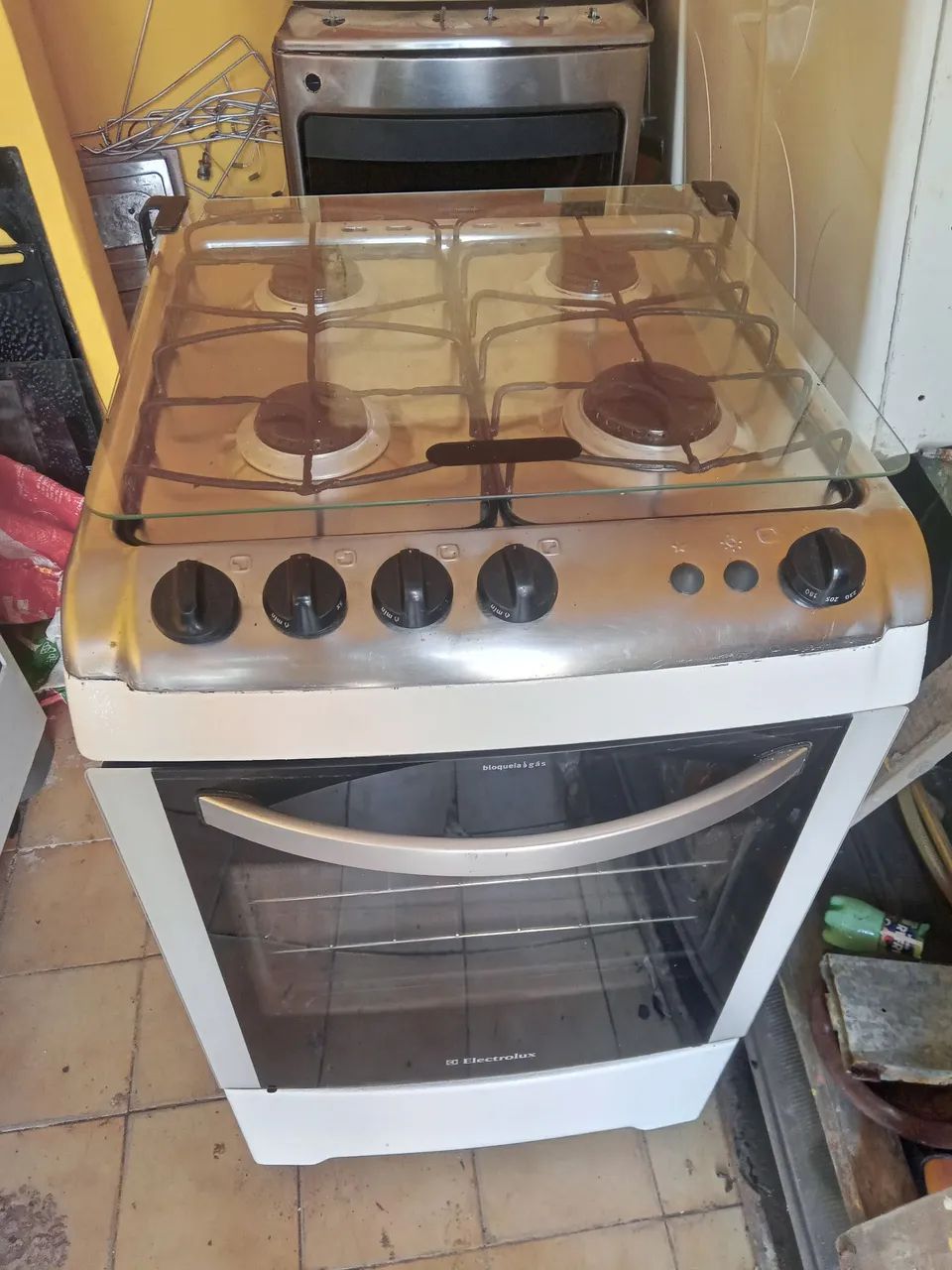 Fogão Eletrolux 4 bocas com automatico