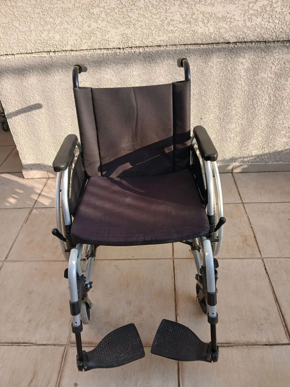 Cadeira rodas alumínio  ottobock Start M2 em excelente estado - Foto 5