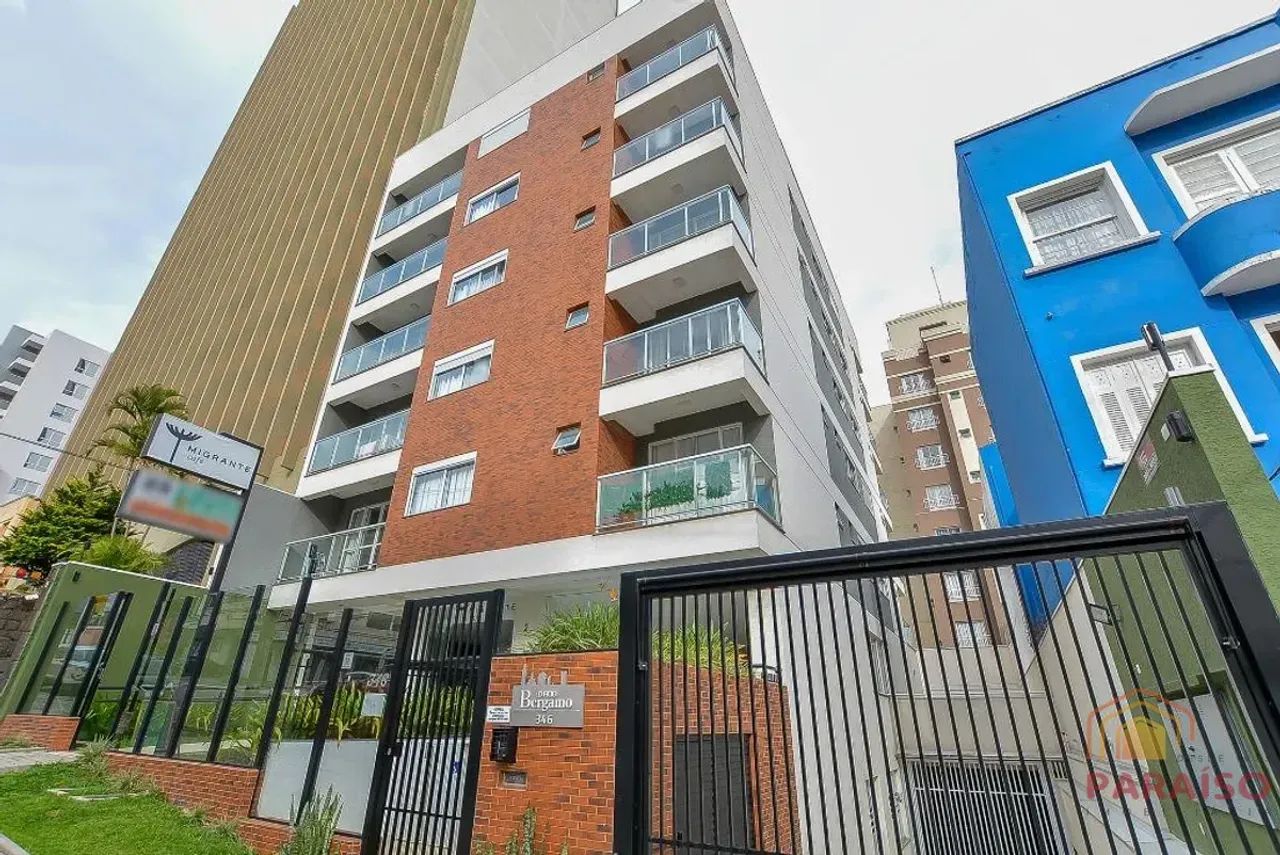 Studio Semi-Mobiliado no Centro de Curitiba/PR