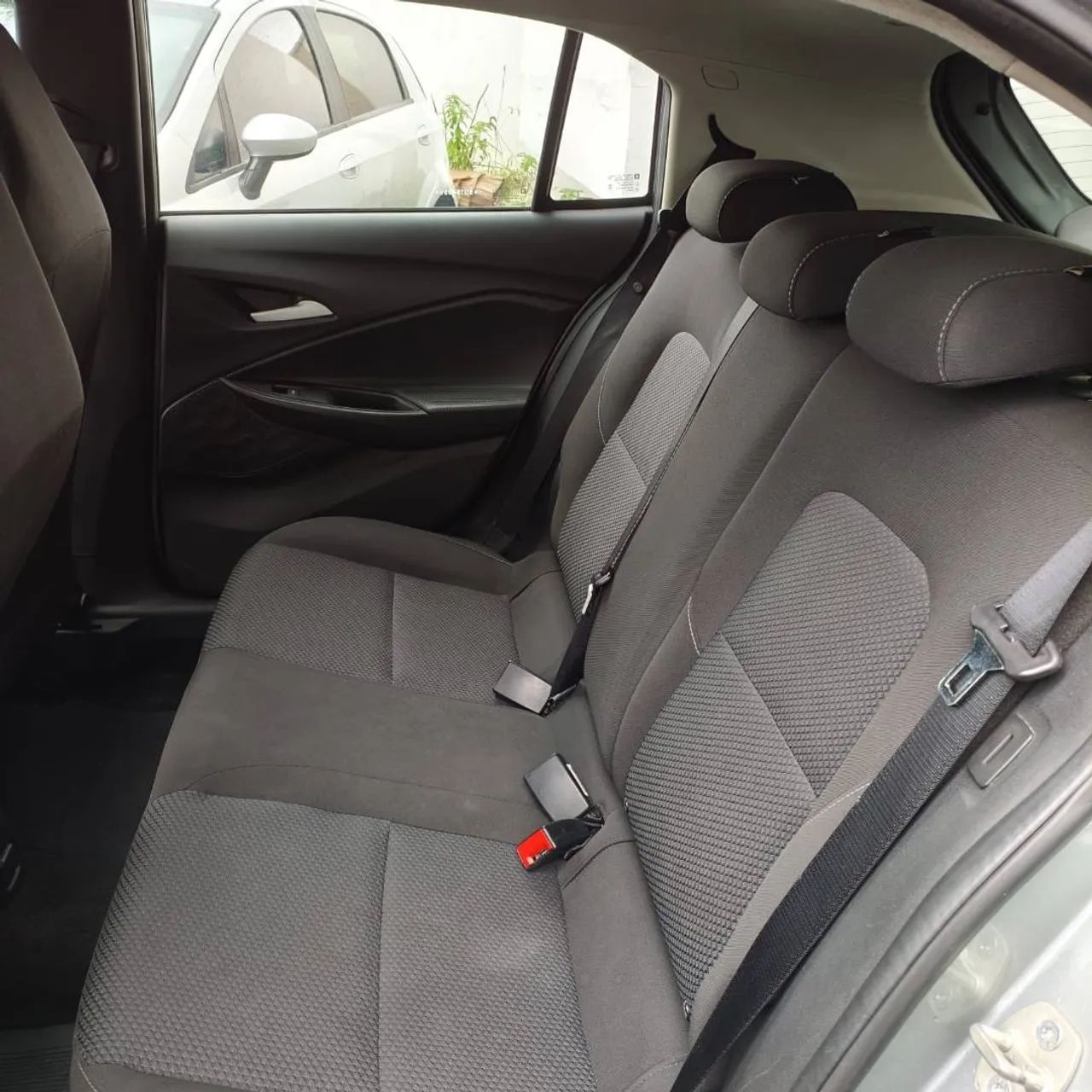 Chevrolet Onix Hatch LT 1.0 8V Flex Power Mec. 4P, foto 5 de 19
