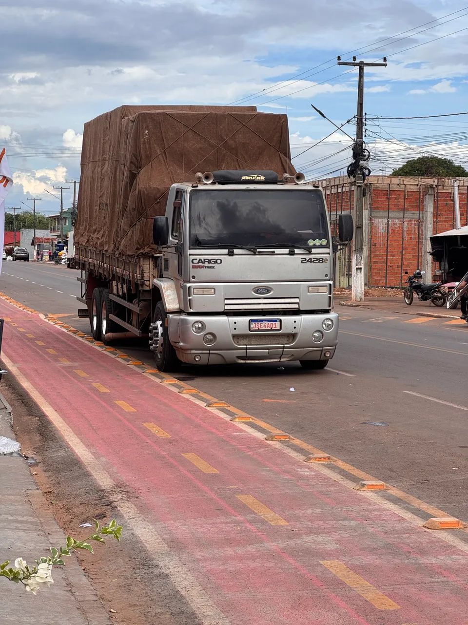 Ford Cargo 2428e ano 2009 - Foto 4