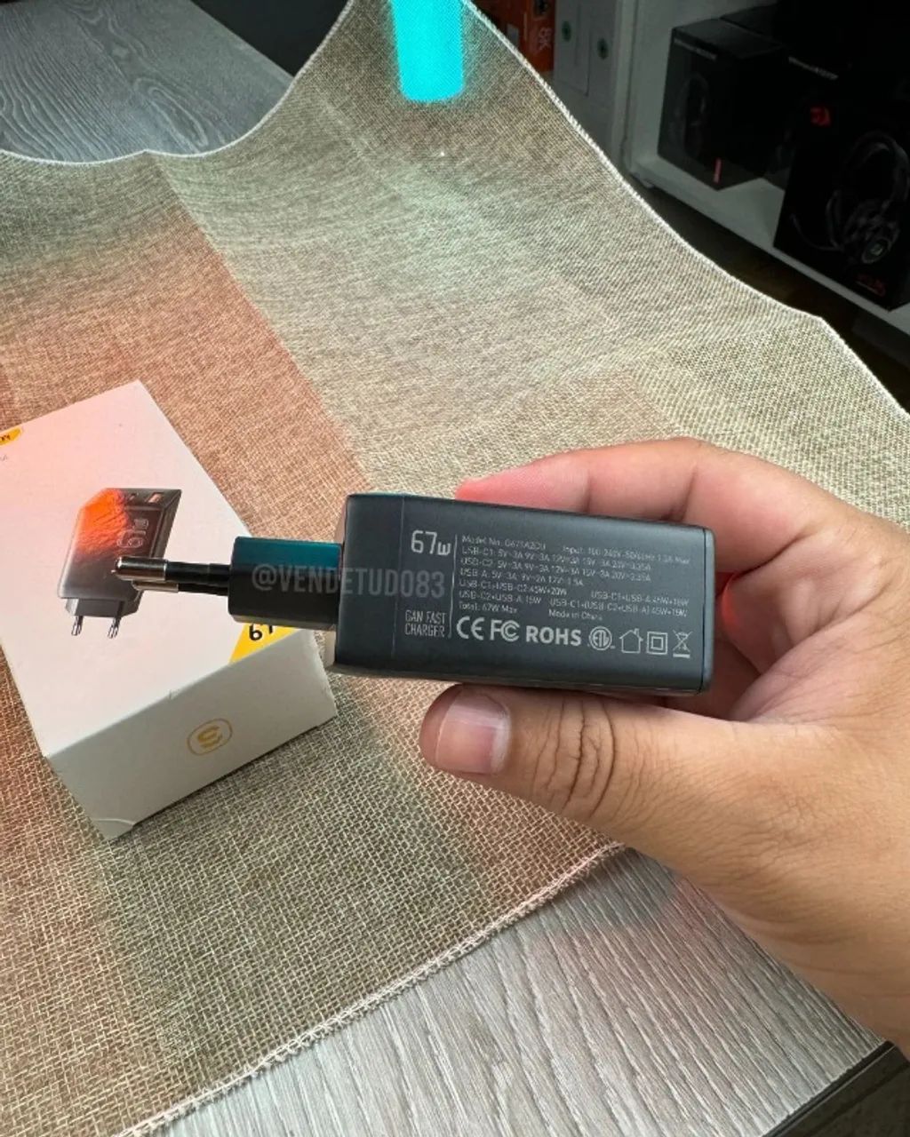 Carregador Essager 67w compacto, 1 usb 2 usb c - Foto 3