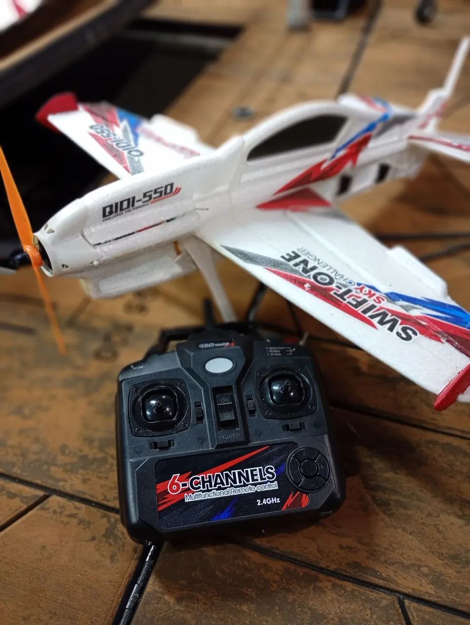 Avião aeromodelo 