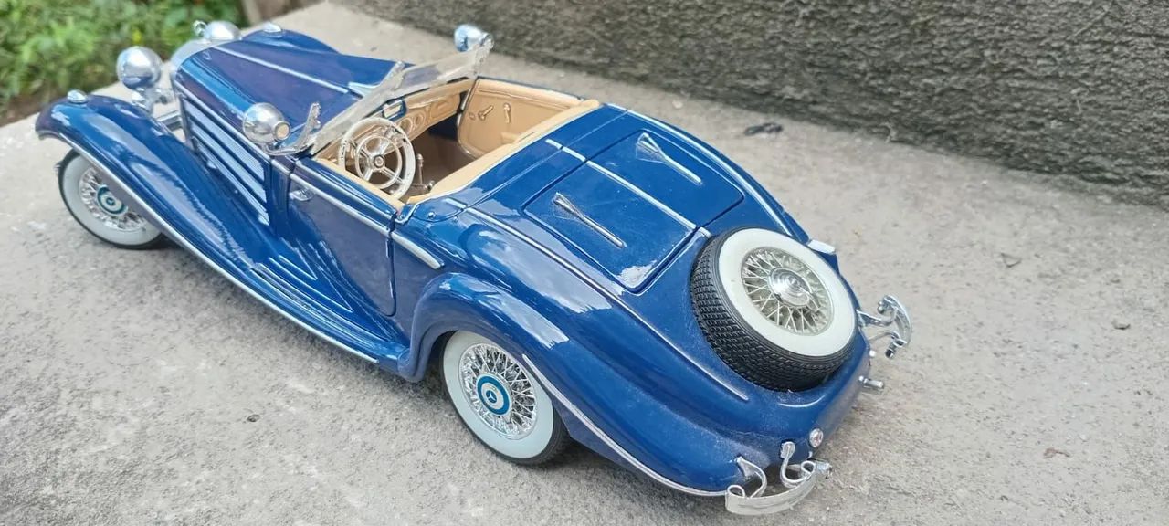 Miniatura Mercedes Benz 500 K 1936 - 1/18 - Foto 2