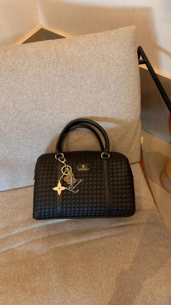 Bolsa Baú Louis Vuitton Grande Premium com Alça Transversal - Foto 4
