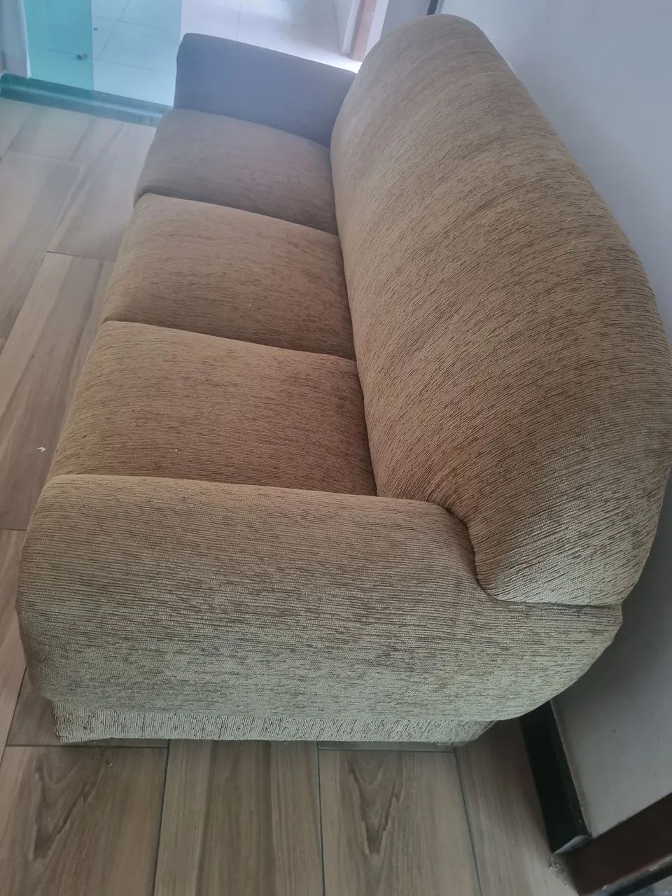 Vendo Sofá de 3 Lugares  - Foto 2
