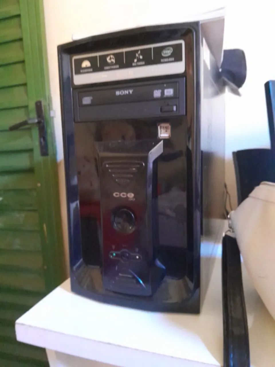 Computador de mesa (sem monitor)