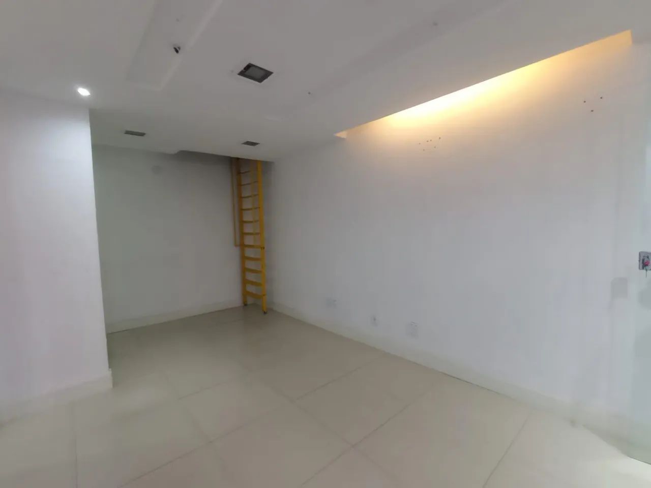 EXCELENTE LOJA DENTRO SERRA SHOPPING - Foto 4