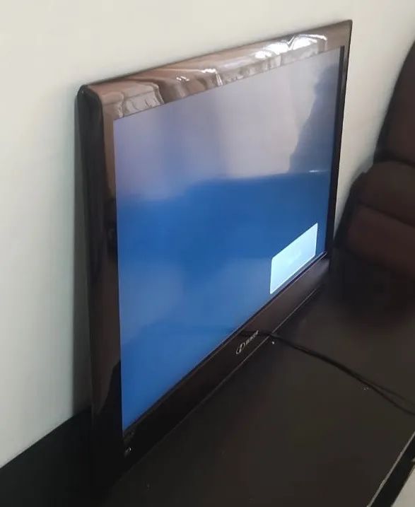 TV Buster 32 polegadas - Funcionando Perfeitamente - Foto 2