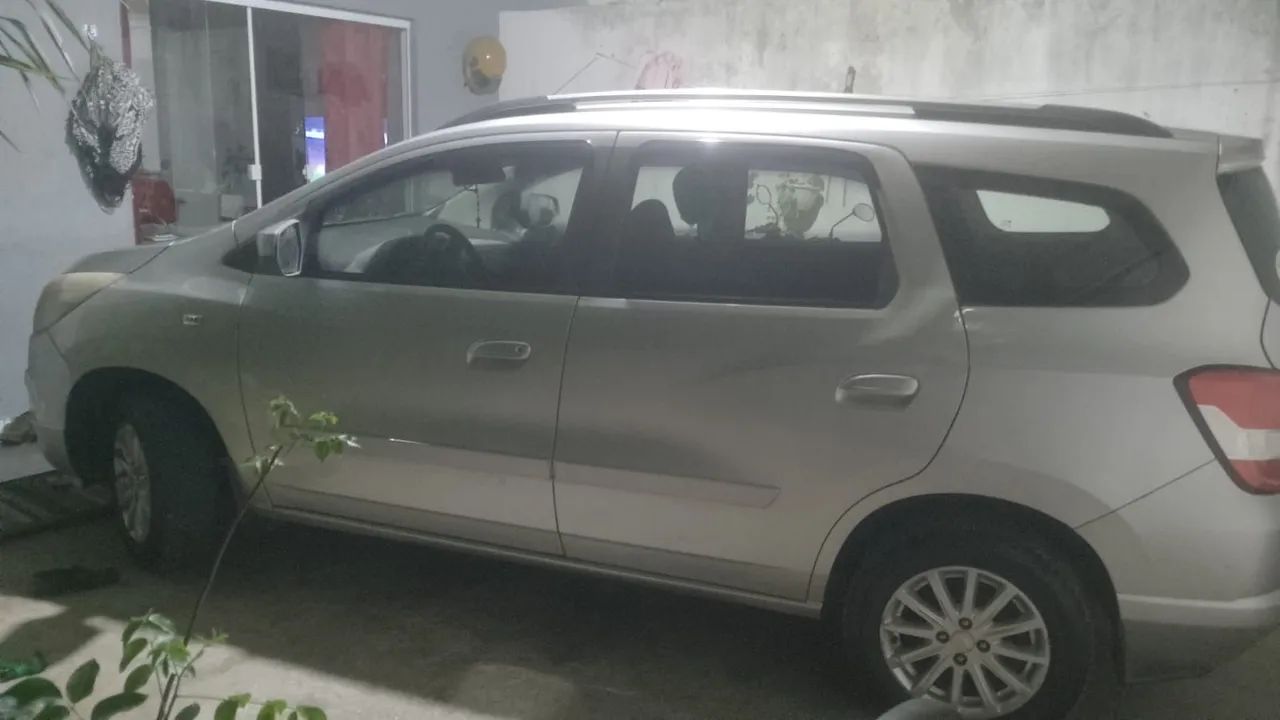 Chevrolet Spin LT 1.8 8V Econo.flex 5P Aut. 2014 - Foto 4