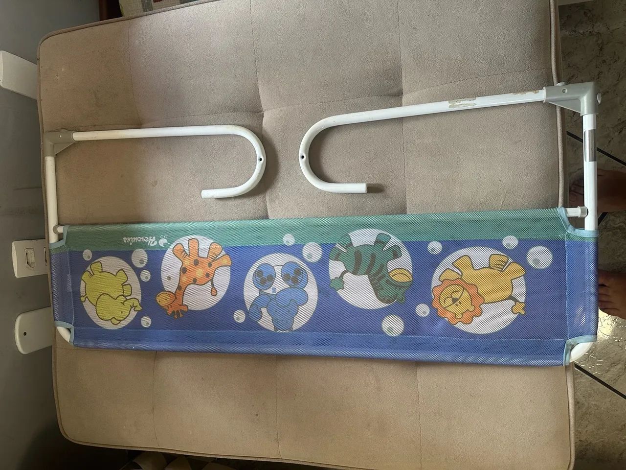 Grade de proteção para cama ou berço  - Foto 5