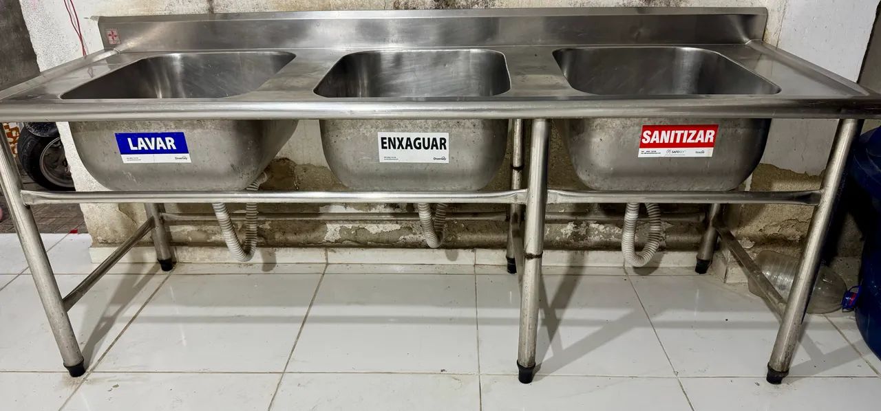 Pia inox com 3 Cubas 