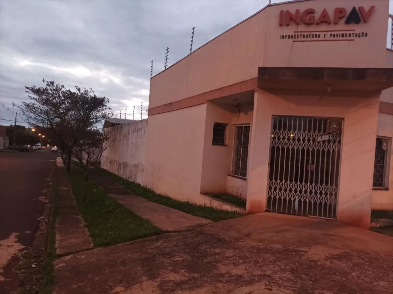 Salão à venda em Residencial Ícaro, Maringá-PR
