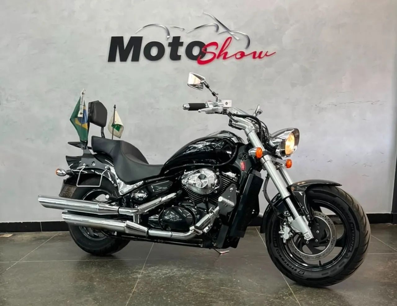Suzuki M800
