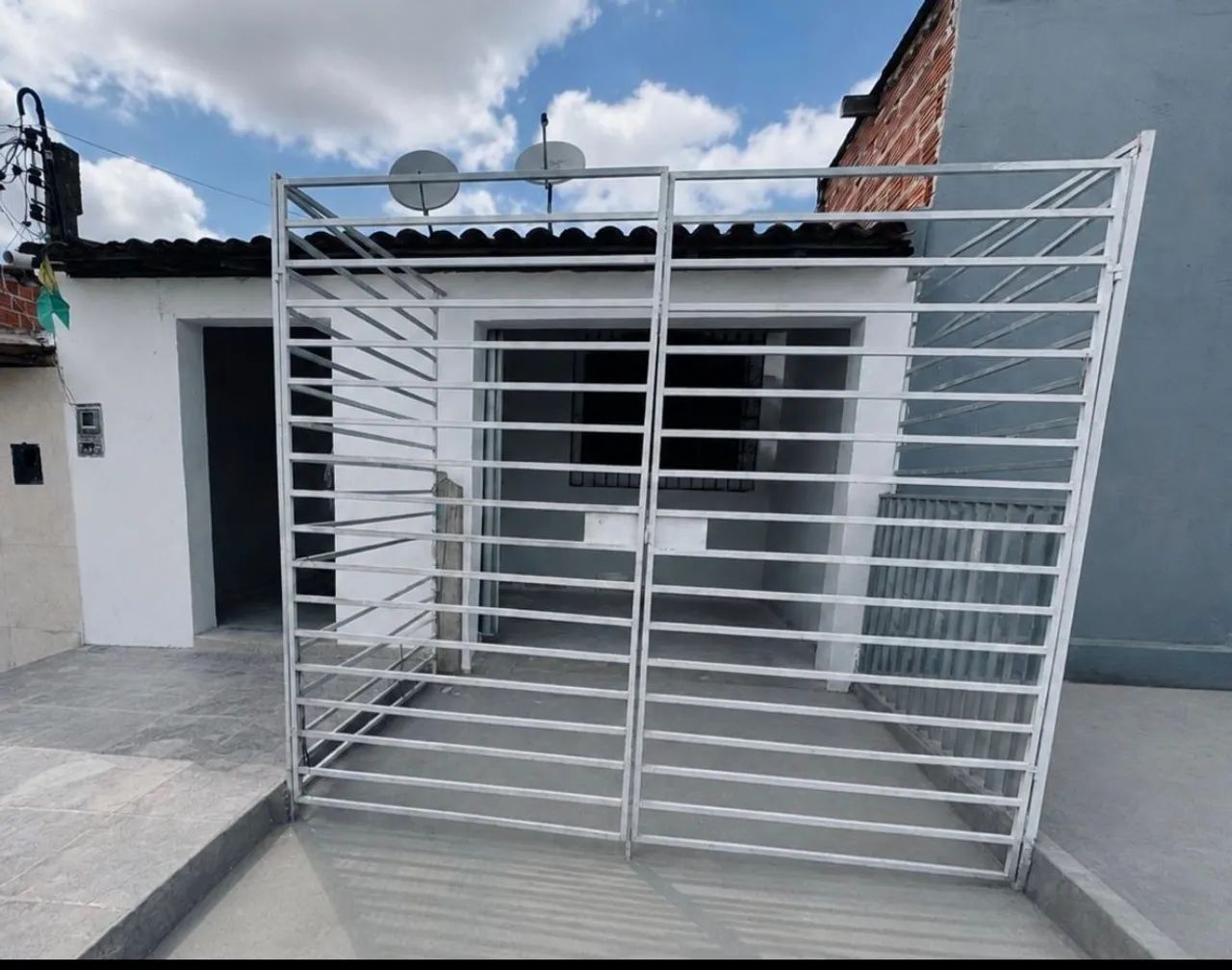 Casa com área de lazer piscina 