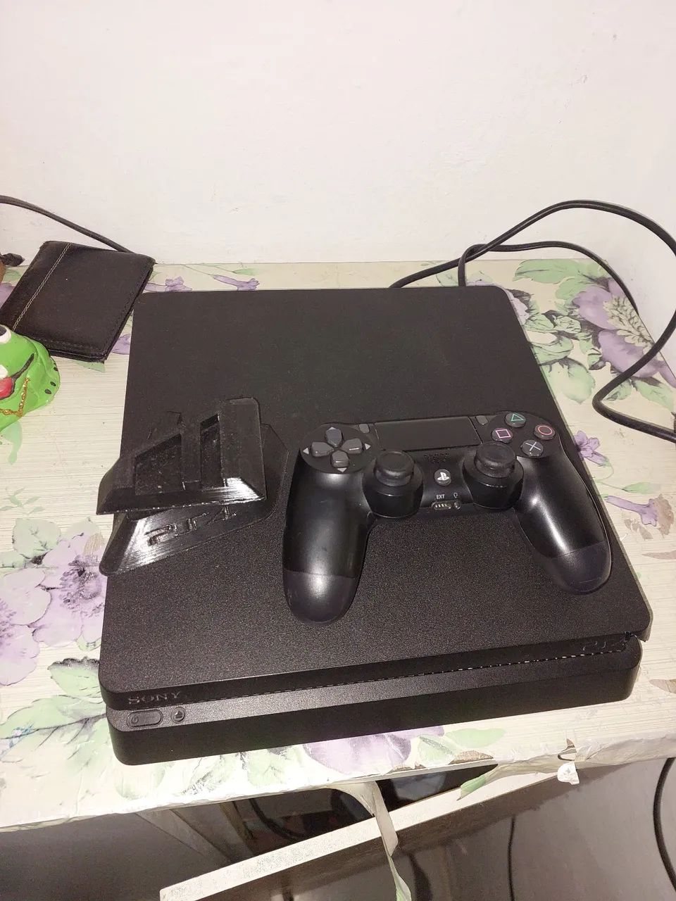 VENDO PS4 SLIM DE 1T