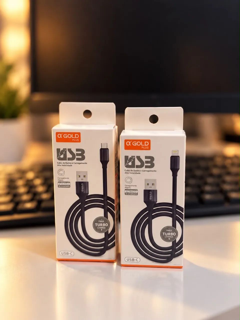 Excelente Cabo GOLD  2 Metros , USB / C e USB / Lightning 