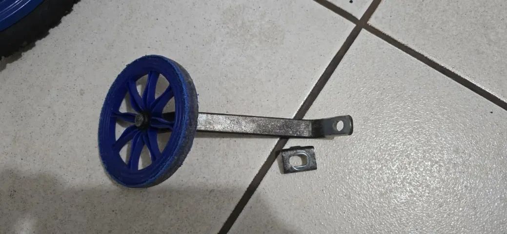 Bicicleta infantil aro 16 usada - Foto 2