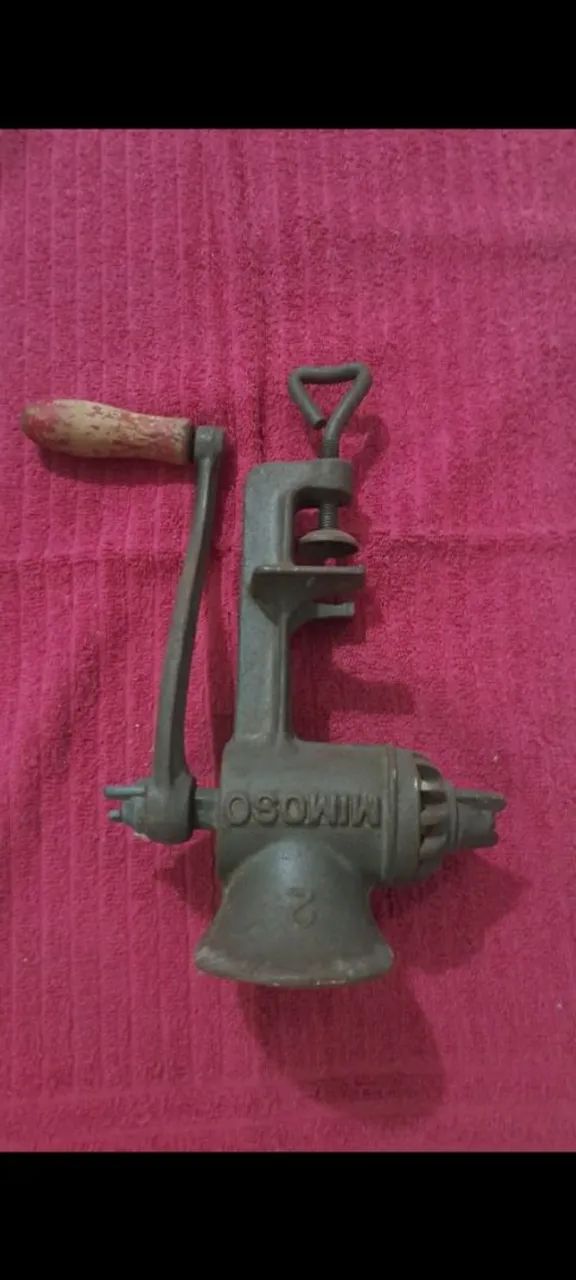 Moedor manual  (Mimoso) antigo