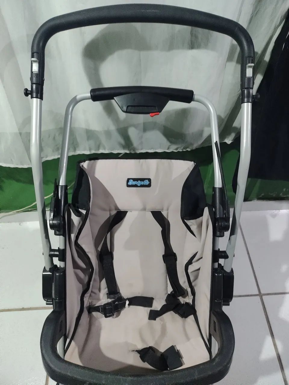 Carrinho de bebê buriguto  - Foto 4