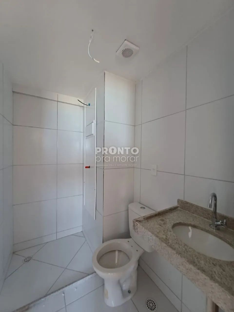 Apartamento com 2 quartos em Candeias