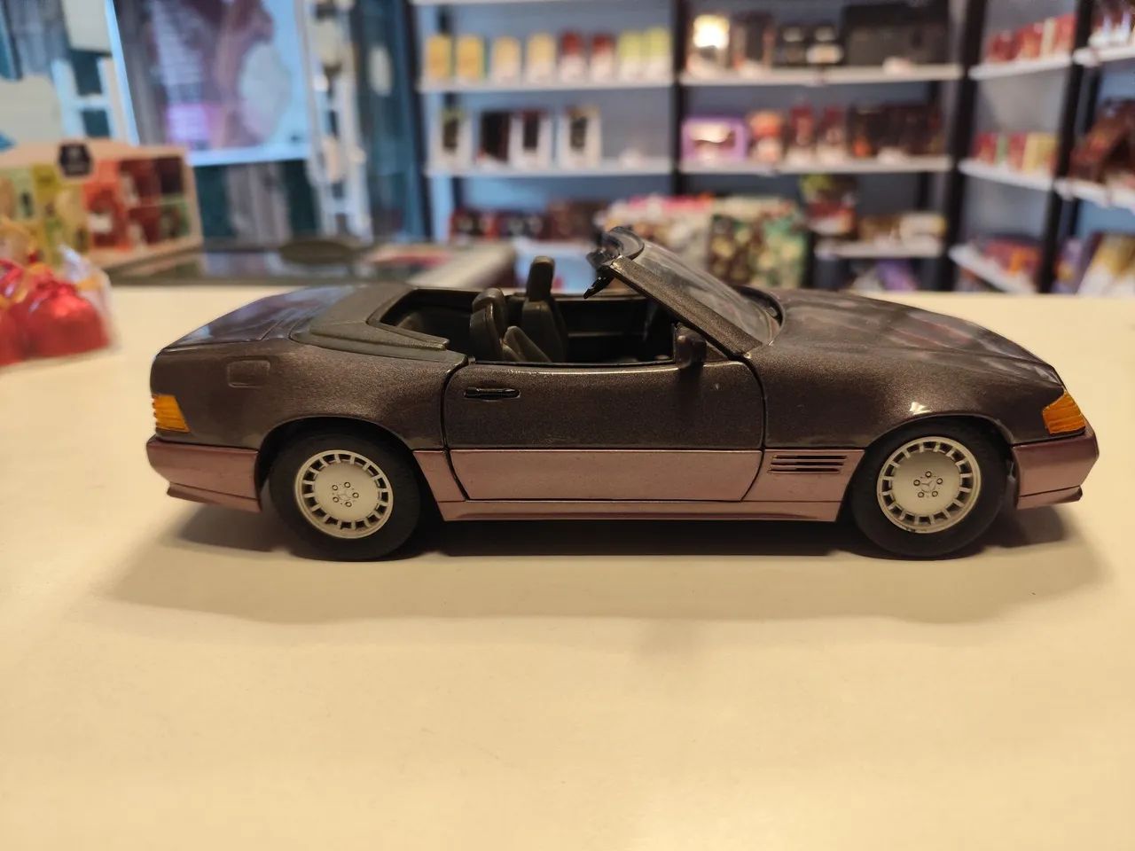 Miniatura Mercedes 1/18 - Foto 2