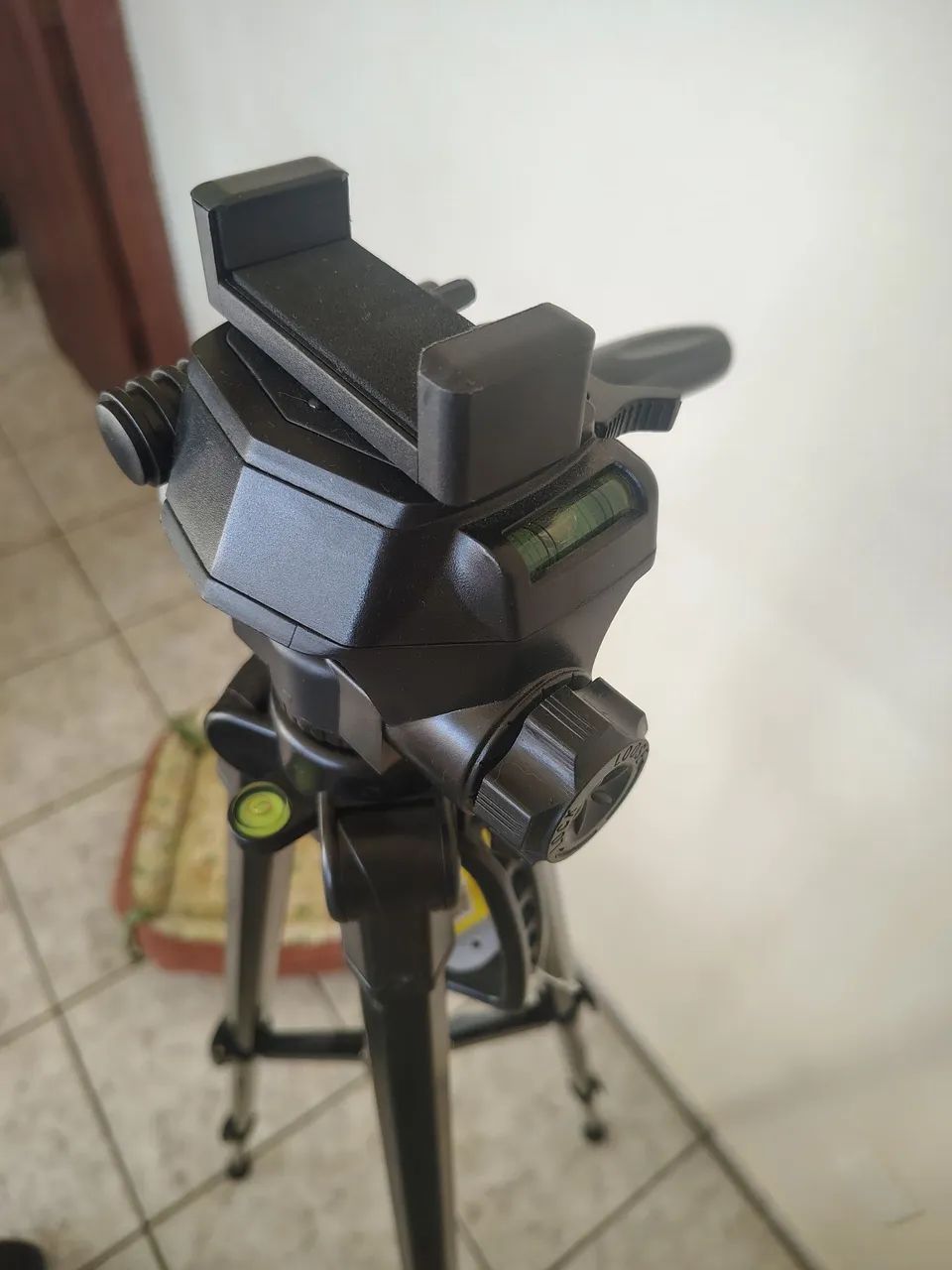 Tripé para câmera/celular - Foto 2