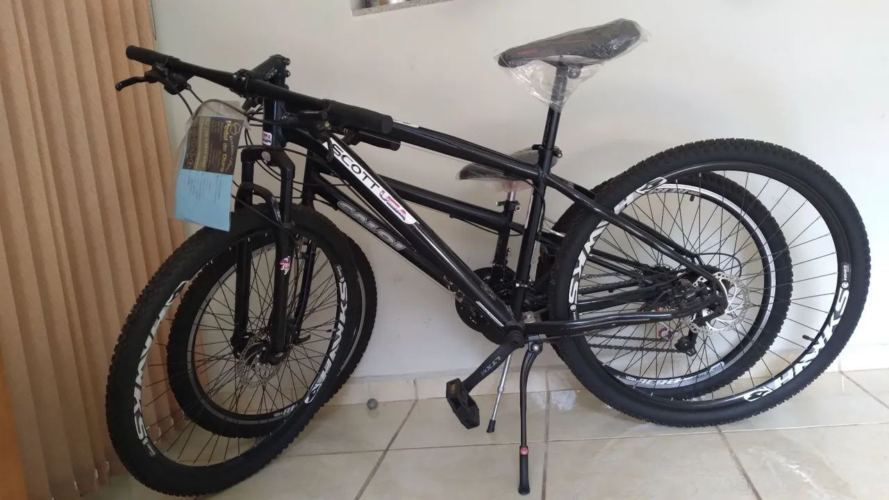 Vendo duas bicicletas por 1699.00.zero. aluminio.