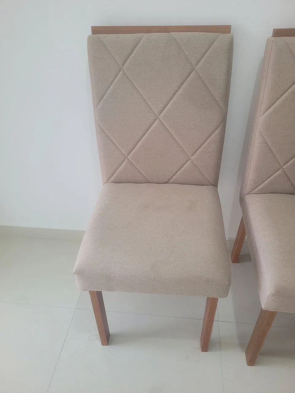 Mesa com 4 cadeiras perfeito estado - Foto 3