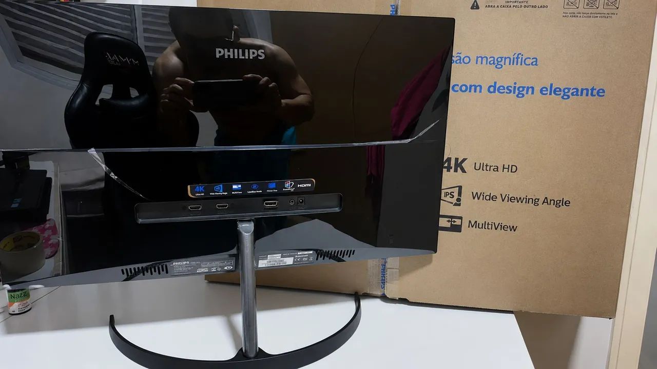 Monitor Philips 27" 4K Ultra HD IPS - Foto 2