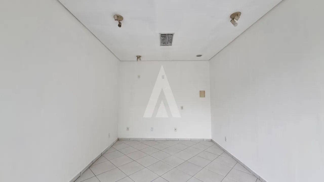 Sala comércial, com 15,53 m² no Centro de Joinville. - Foto 5