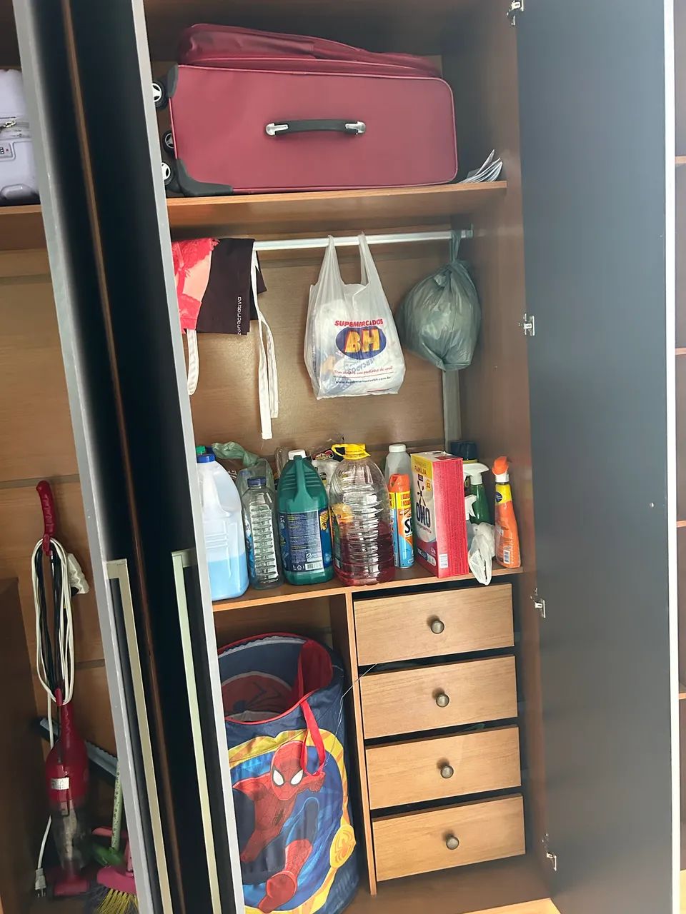 Guarda roupa novíssimo 1150,00 - Foto 3