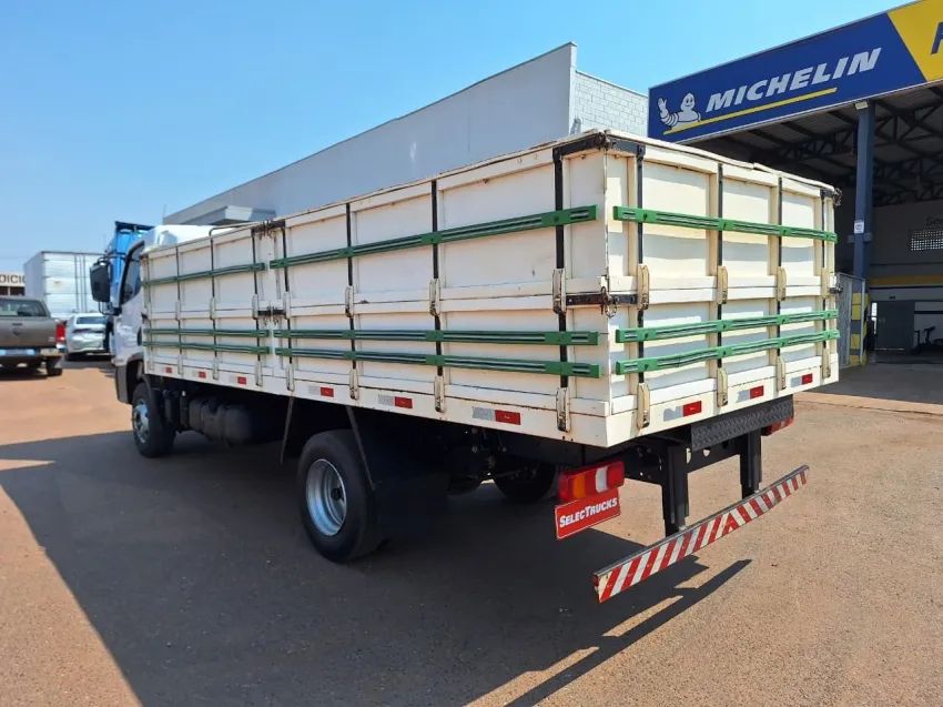Mercedes Benz Accelo 1016 Carroceria Graneleira 5,40m - Foto 5