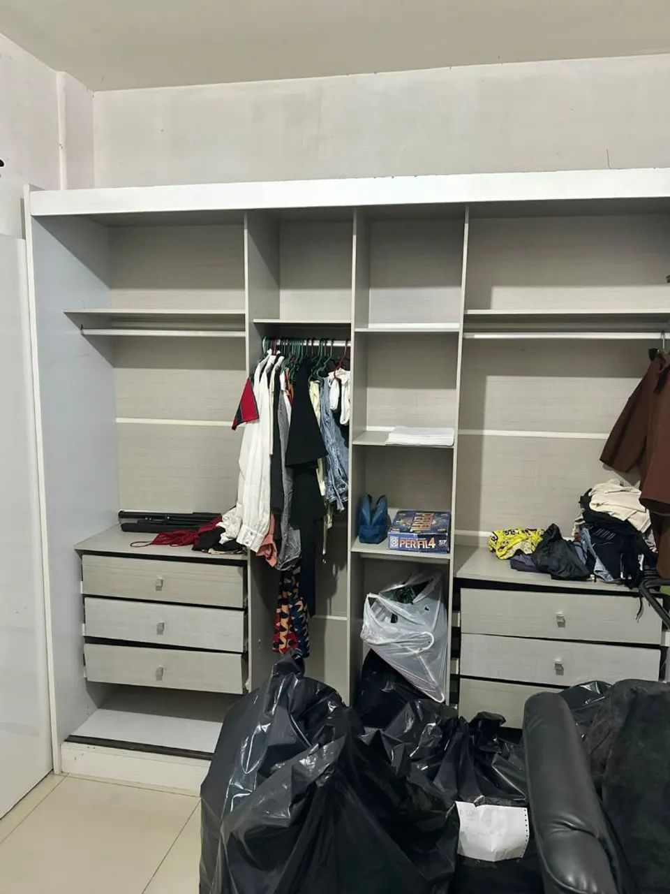 Guarda Roupa