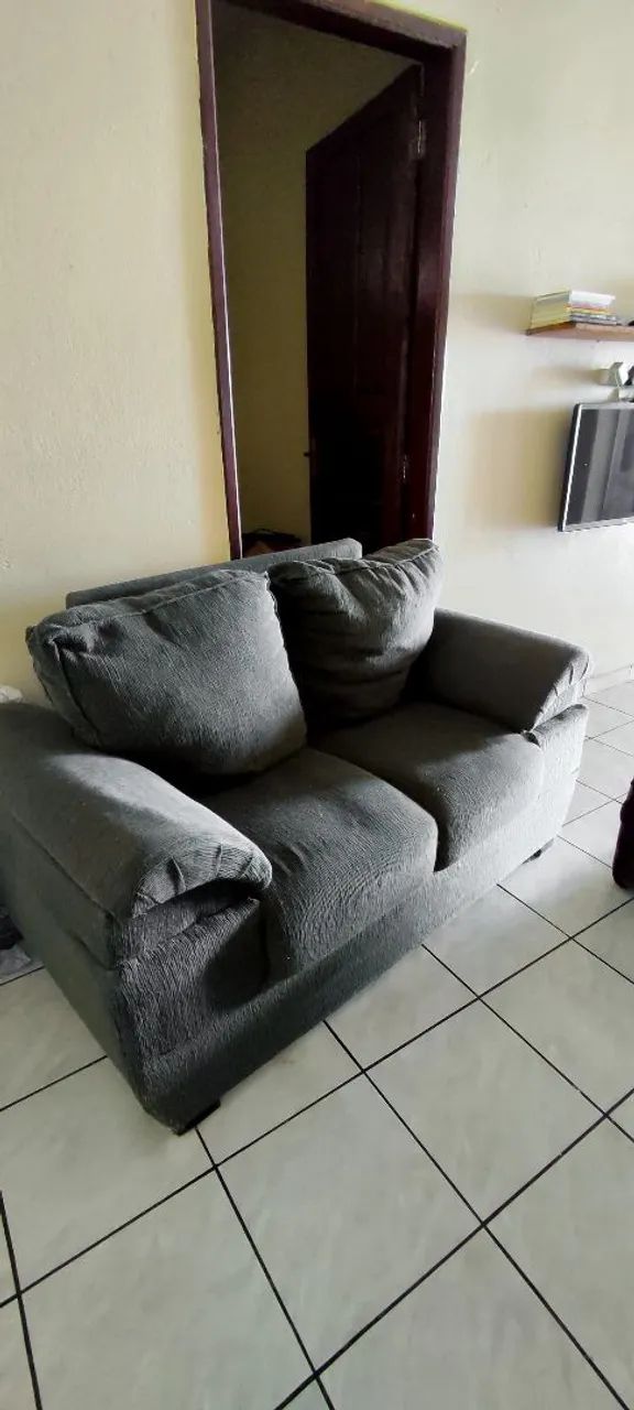 Sofá cinza 2 lugares 