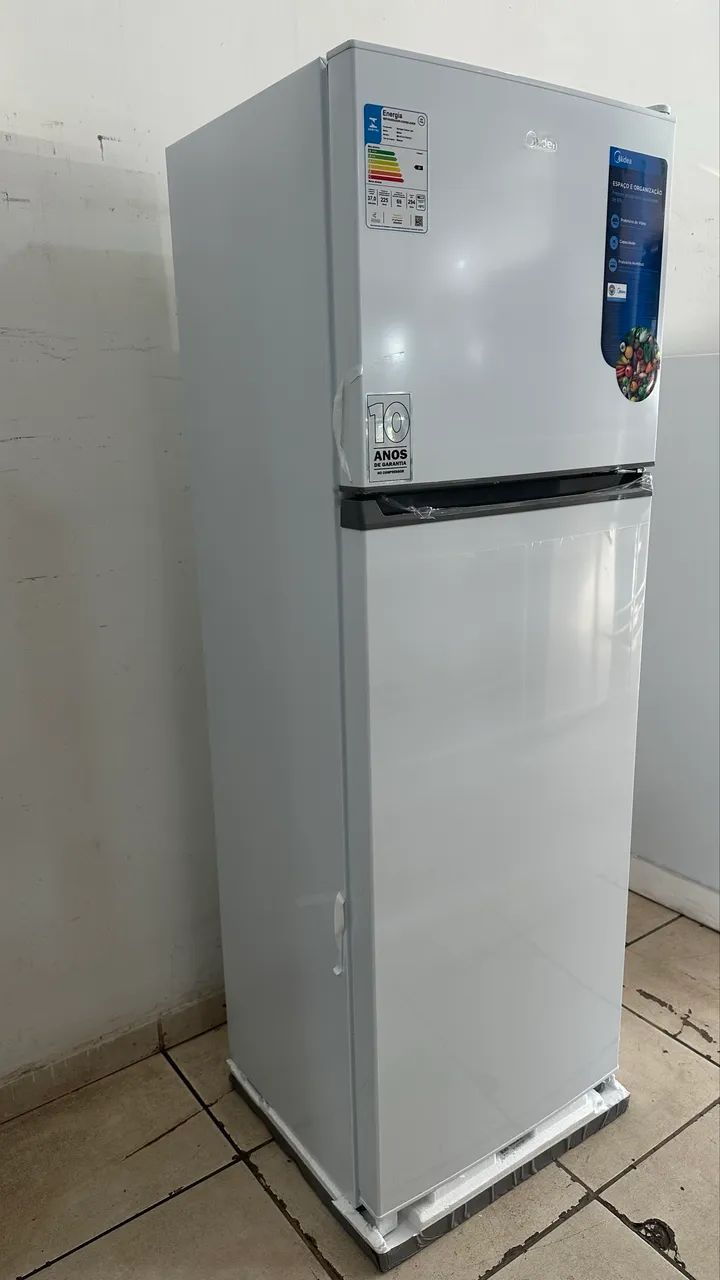 Geladeira midea nova 