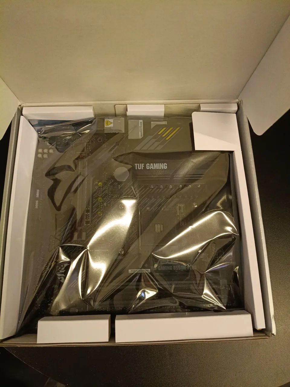 Placa mãe Asus Tuf gaming b550m-plus - Foto 2