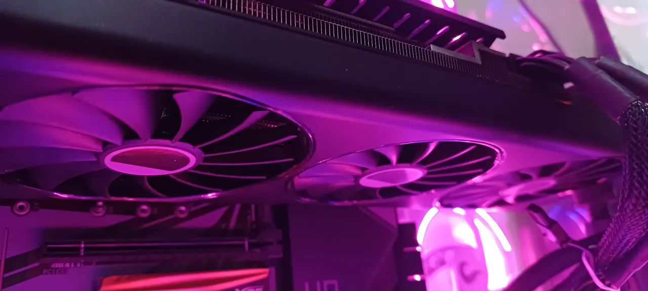 Placa de video RX 7800 XT 16 GB - Foto 5