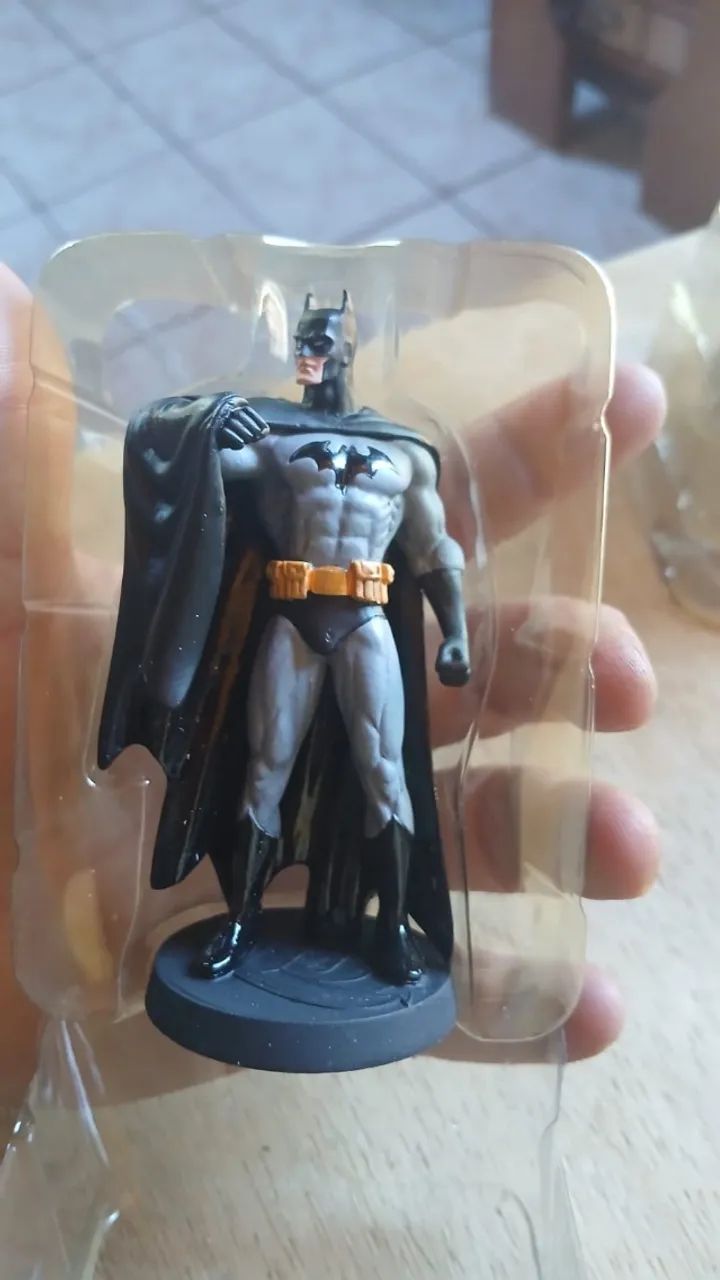 boneco do batman e bety pop -  por apenas 90,00