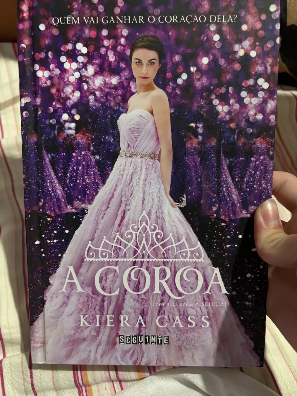 Livro: A Coroa e A Herdeira