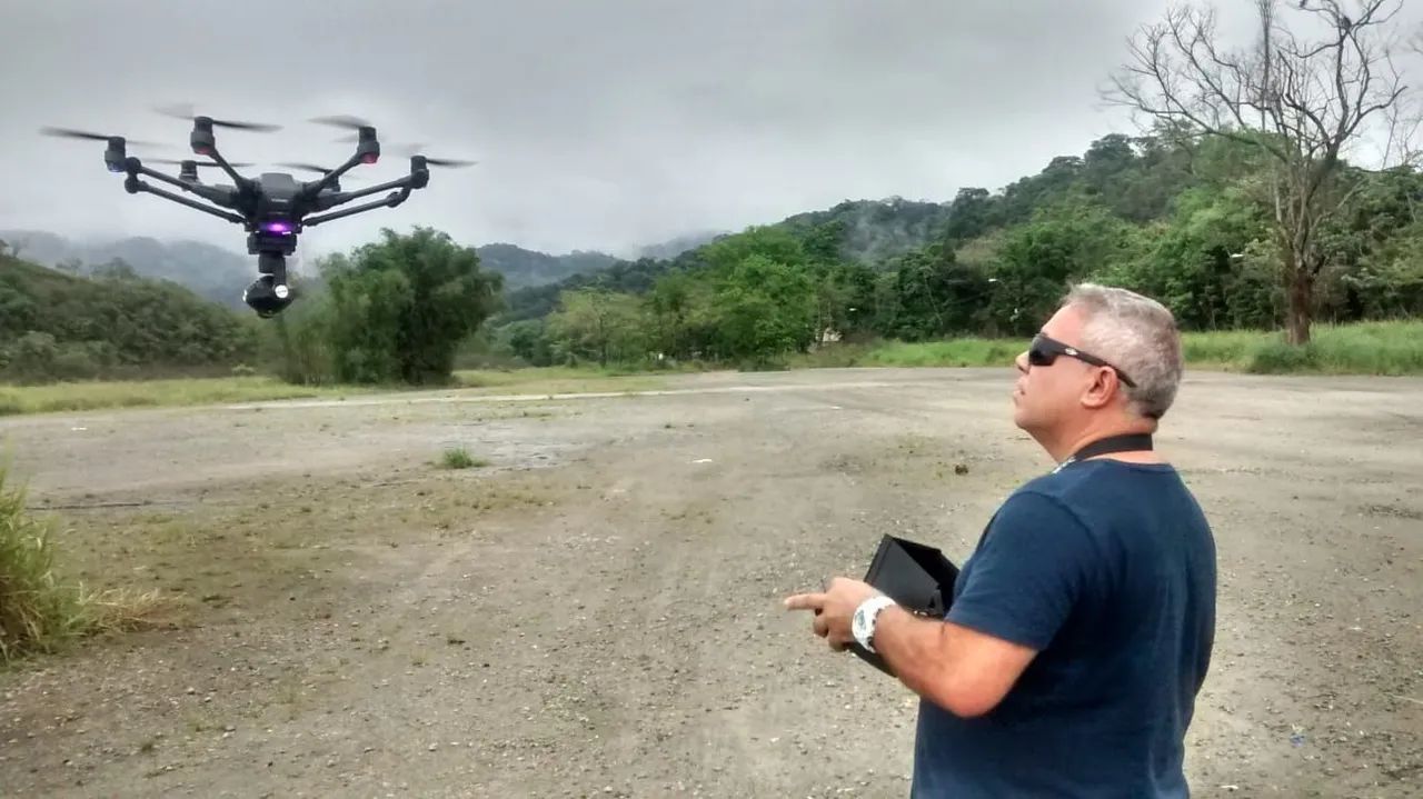 Drone yuneec thiphom  - Foto 2