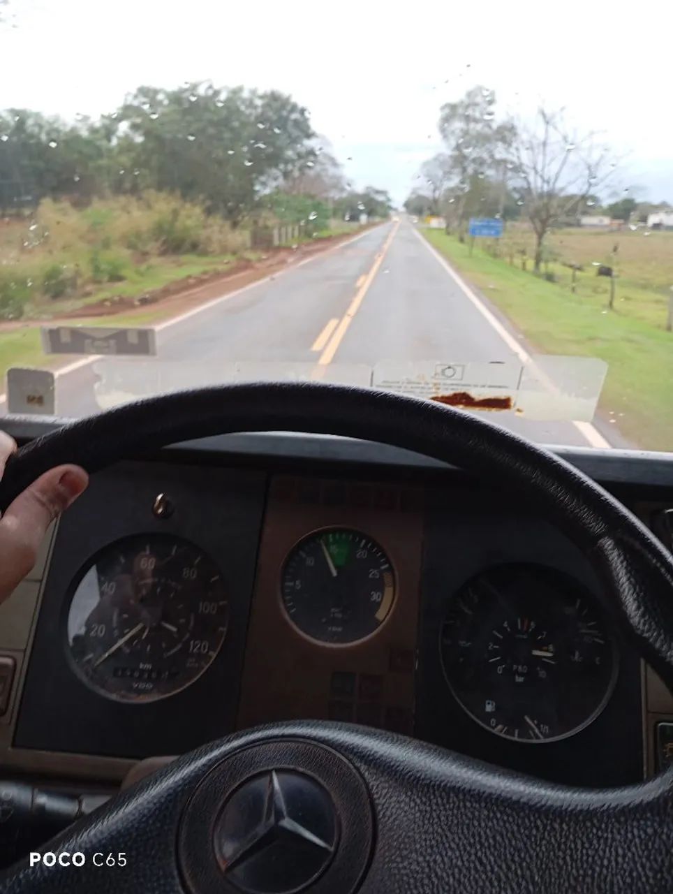 Caminhão Mercedes traçado  - Foto 4