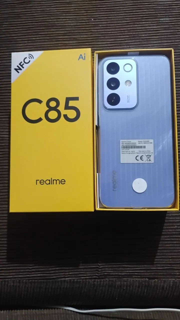 Celular realme C85 filma embaixo d'água  - Foto 2
