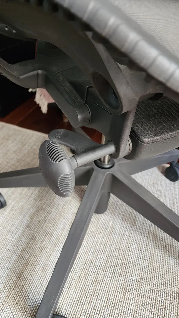 Cadeira Herman Miller Mirra 2 - Foto 2