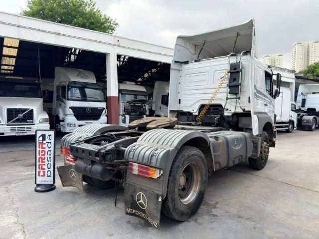 MB AXOR 1933 4X2 - Foto 4