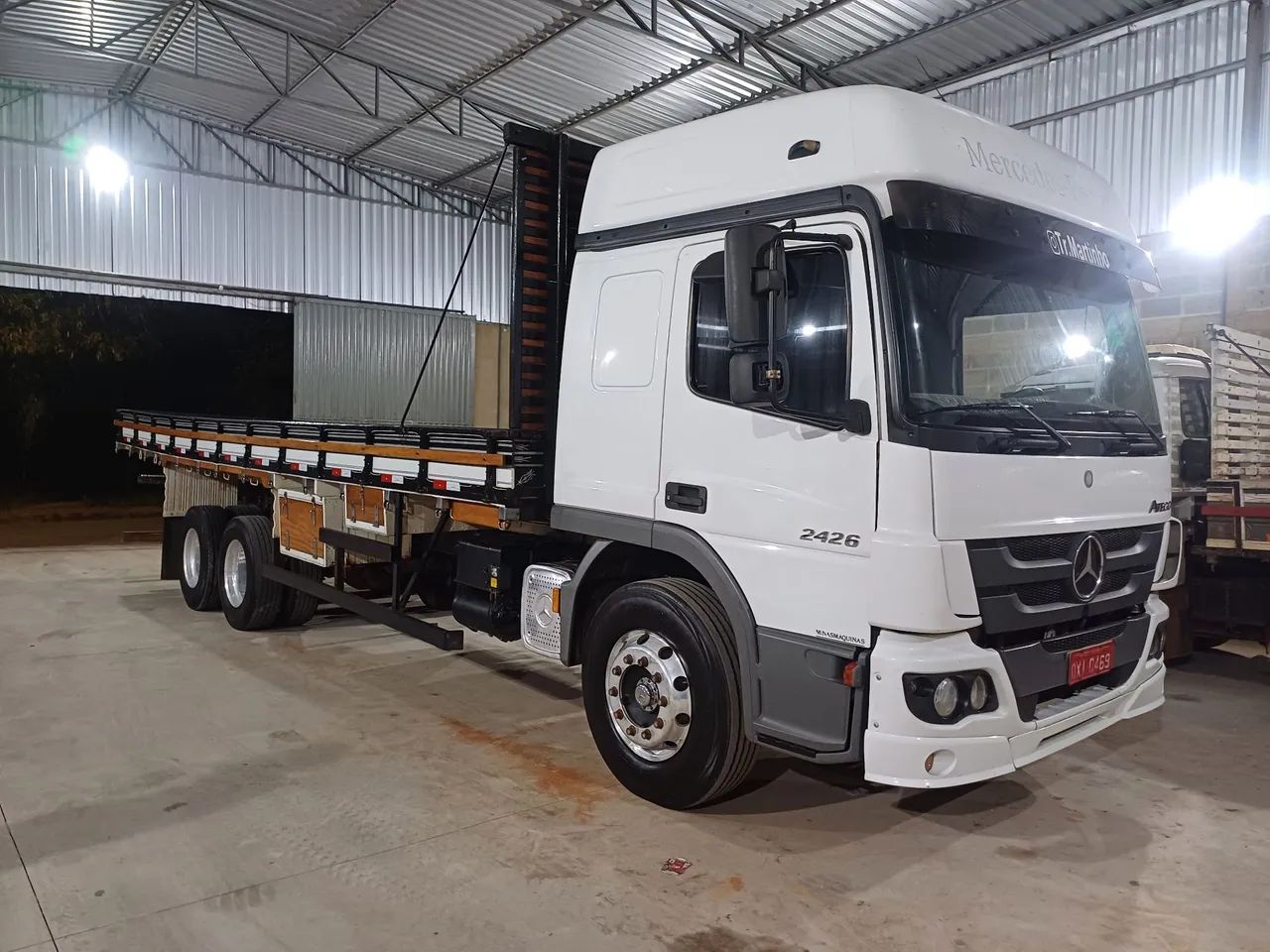 Caminhao 2426 atego - Foto 2